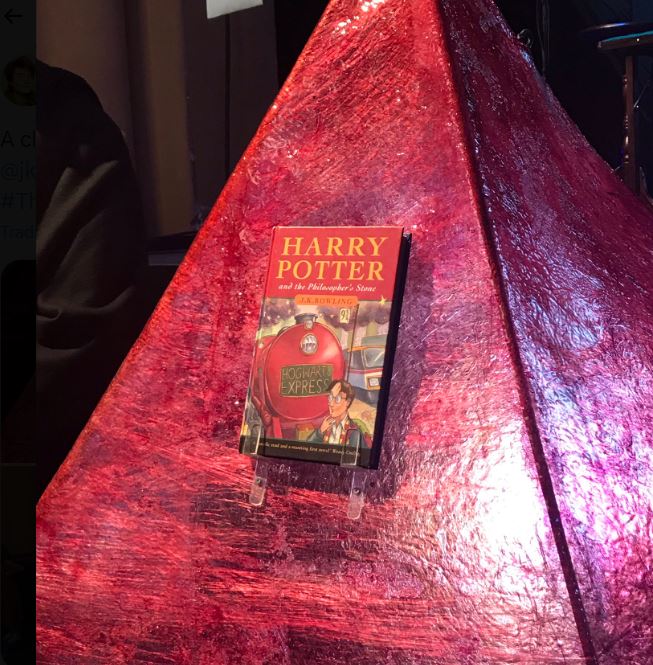 El libro original de Harry Potter se vende en una subasta por 63.866 €