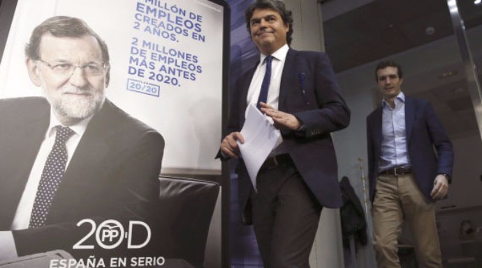 Moragas y Casado durante la presentación de la campaña de Rajoy.