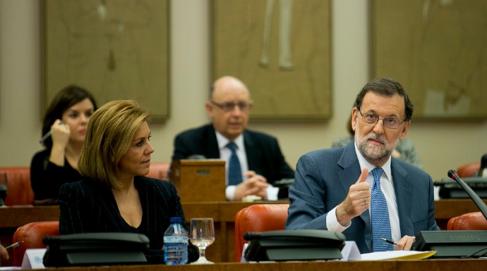 Rajoy en el Congreso junto a Cospedal.