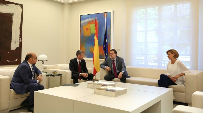 Rajoy y Cospedal, este martes en La Moncloa, con la cúpula de Coalición Canaria