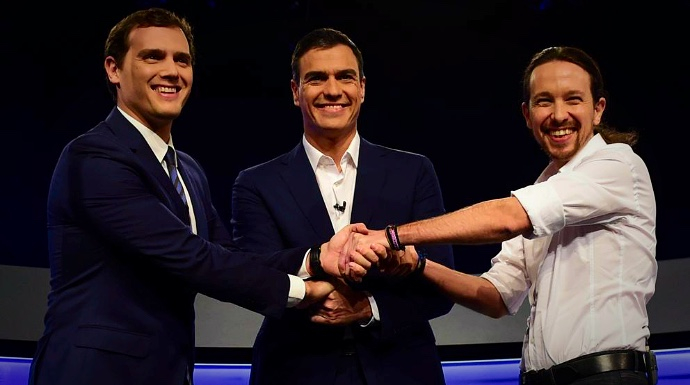 Rivera, Sánchez e Iglesias en su primer debate electoral en diciembre de 2015.