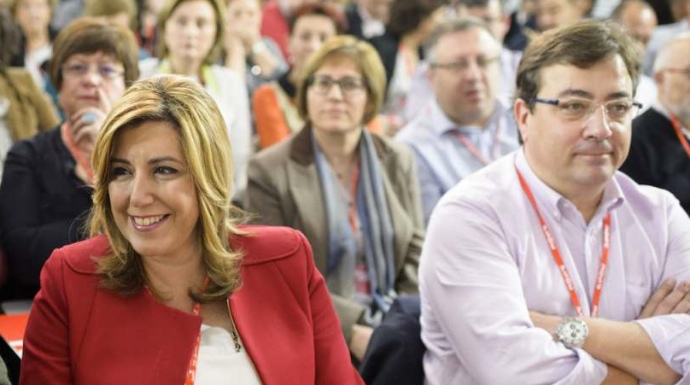 La presidenta andaluza y el extremeño,  juntos, en un acto del PSOE