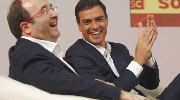 El líder del PSC, Miquel Iceta, junto a Pedro Sánchez