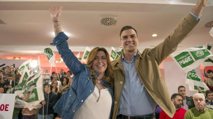 Tiempos de felicidad: Susana Díaz y Pedro Sánchez en un mitin del PSOE
