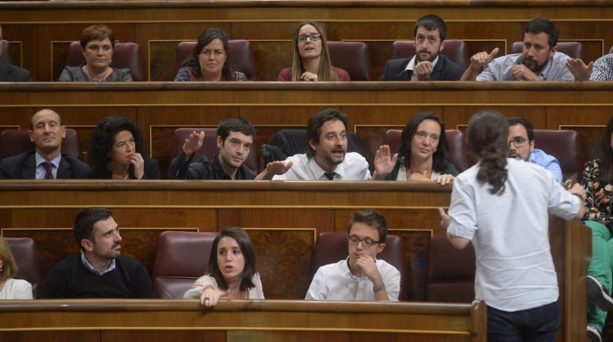 Pablo Iglesias, minutos antes de ordenar a sus diputados abandonar el Hemiciclo este jueves