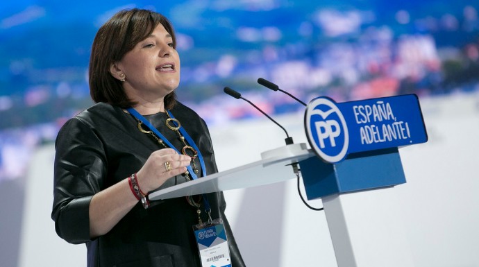 Isabel Bonig durante su intervención en el 18 Congreso nacional del PP.