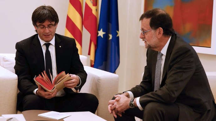 Rajoy y Puigdemont en una cita anterior.