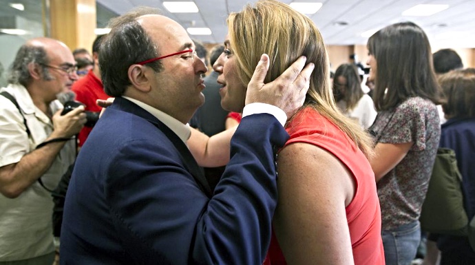 Miguel Iceta y Susana Díaz, se saludan antes de una reunión del PSOE.