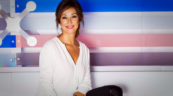 Ana Rosa Quintana, en el plató de Telecinco. FOTO: Mediaset.