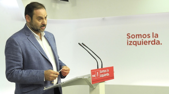 El secretario de Organización del PSOE, José Luis Ábalos, ya está cuestionado internamente.
