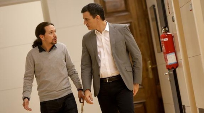 Pedro Sánchez y Pablo Iglesias, en uno de sus últimos encuentros en el Congreso.