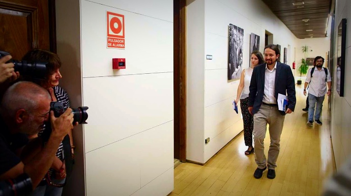 Pablo Iglesias, en los pasillos del Congreso.