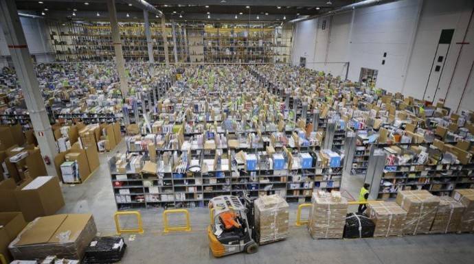 Uno de los centros de almacenaje y distribución de Amazon en la Comunidad de Madrid