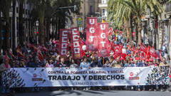 Trabajadores cargan contra CCOO y UGT en el 1 de mayo al grito de “vendidos”