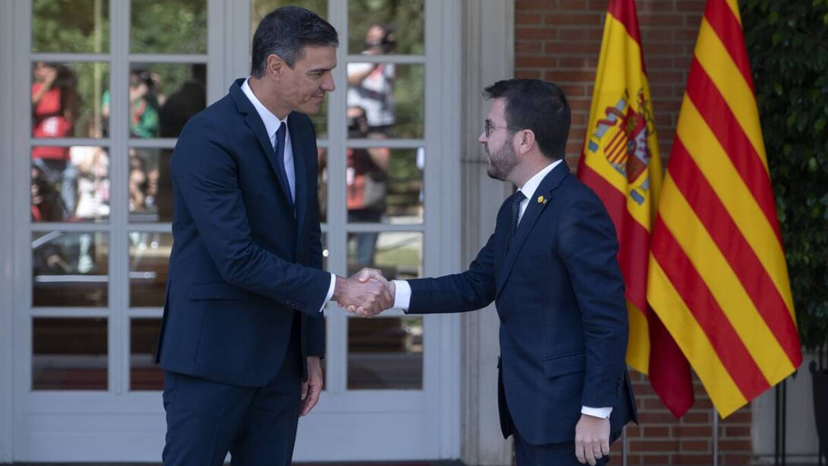 El presidente del Gobierno, Pedro Sánchez, y el de la Generalitat, Pere Aragonés
