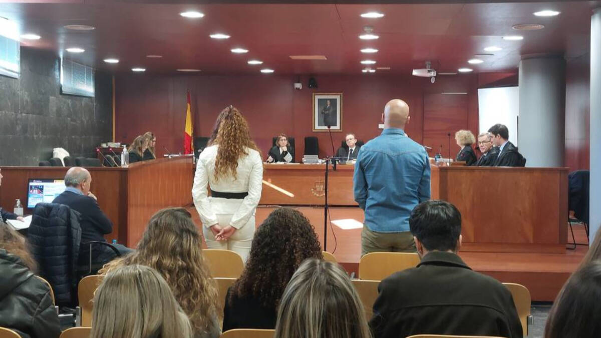 Imagen del inicio del juicio este lunes en la Audiencia Provincial de Cáceres