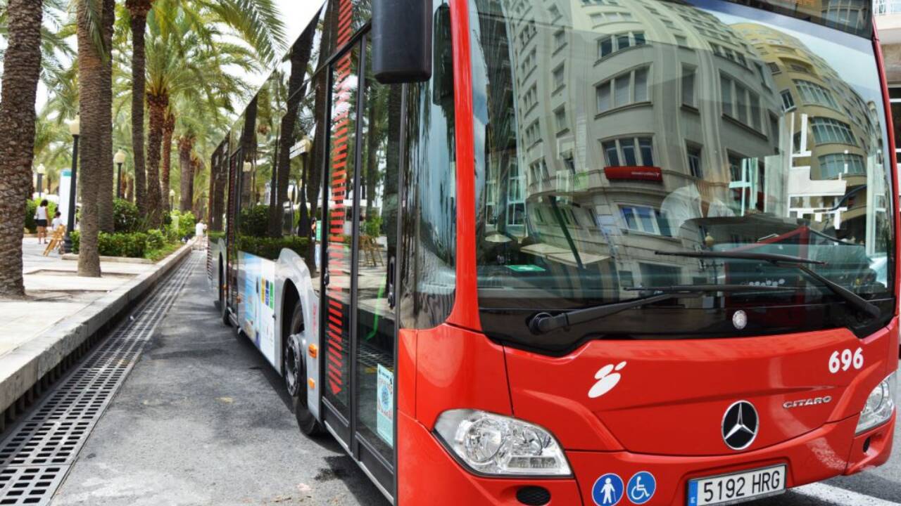 Autobus Alicante. 
