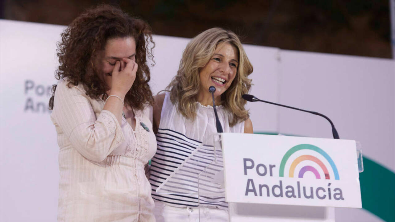 La portavoz de Por Andalucía, Inmaculada Nieto, durante la campaña electoral andaluza recibiendo el apoyo de Yolanda Díaz.