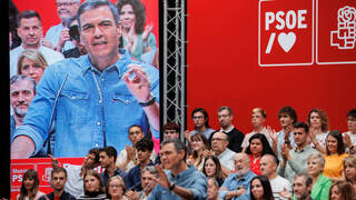 El síndrome de la Moncloa: el protagonismo de Sánchez en campaña preocupa a los barones del PSOE