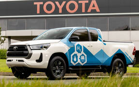 Toyota ya tiene lista la Hilux de hidrógeno para el trabajo más ecológico