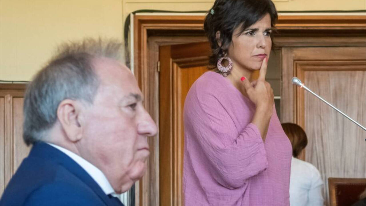 La exparlamentaria Teresa Rodríguez, durante el juicio en la Audiencia de Sevilla contra el empresario Manuel Muñoz Medina.