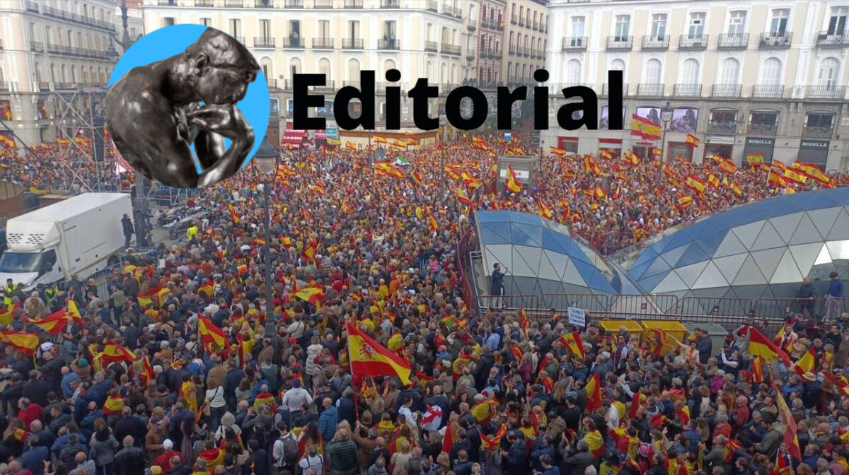Imagen de la concentración en la Puerta del Sol, este domingo