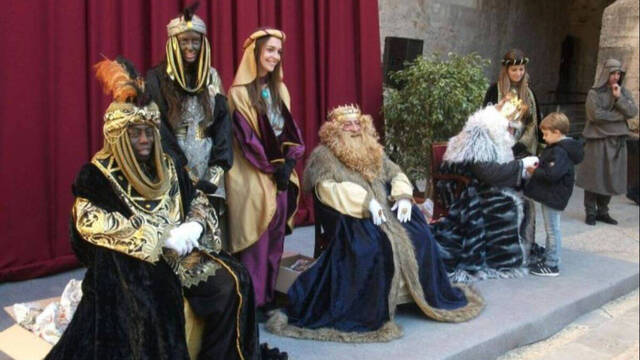 Cómo reservar una silla para la Cabalgata de Reyes Magos de Elche