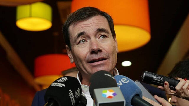 Un ex líder del PSOE se harta de Sánchez: “Es un populista peronista”