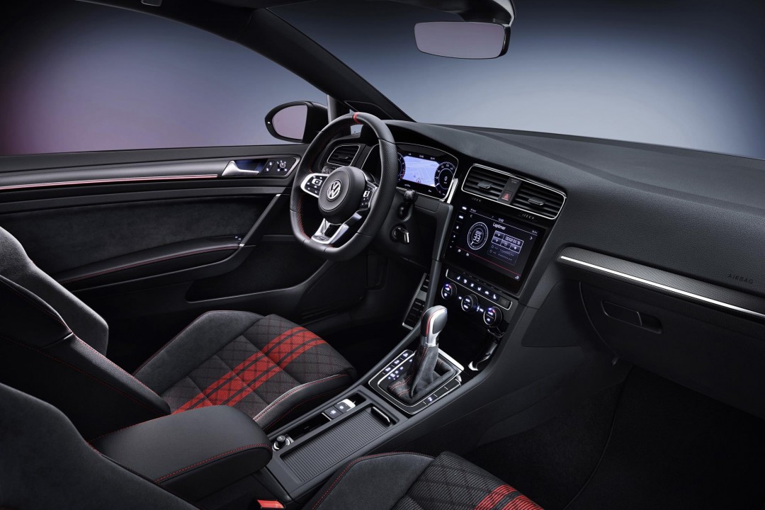 Volkswagen Golf GTI TCR Concept-interior