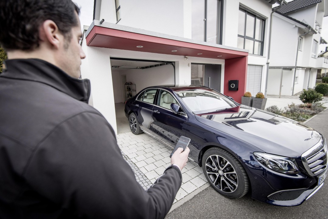  Tecnología y servicios de aparcamiento de Mercedes-Benz