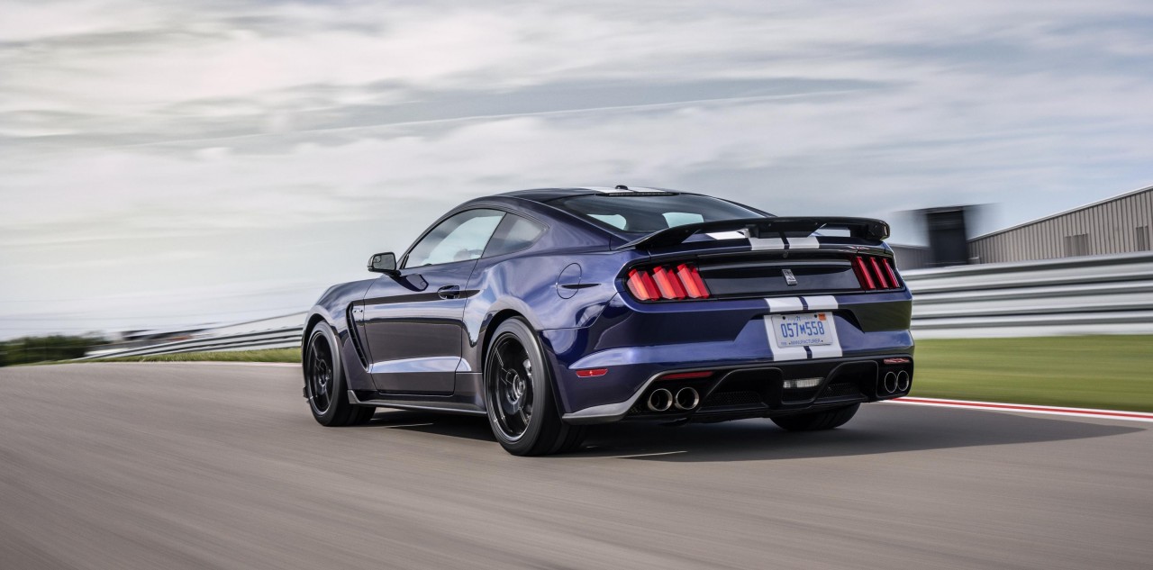 Ford Mustang Shelby GT350 2019-trasera