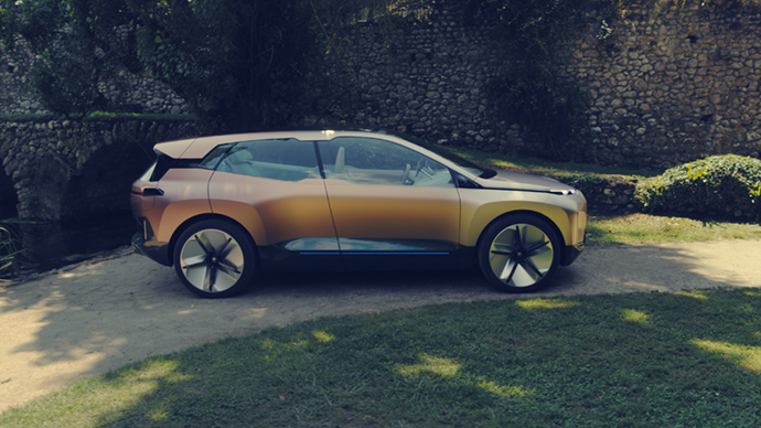 BMW Vision iNEXT-lateral