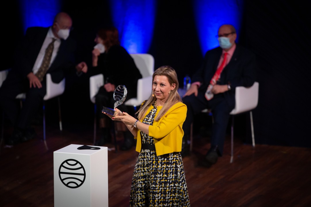 Eva García Sáenz de Urturi, ganadora del Premio Planeta 2020
