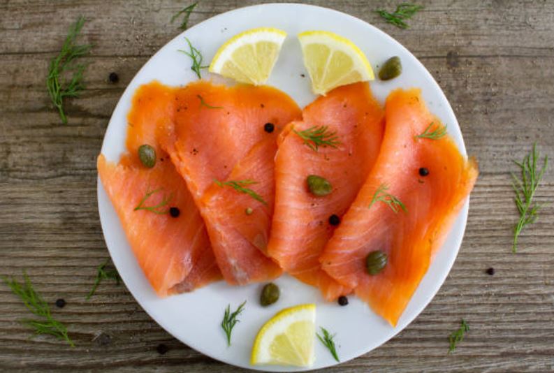 plato-salmon-ahumado