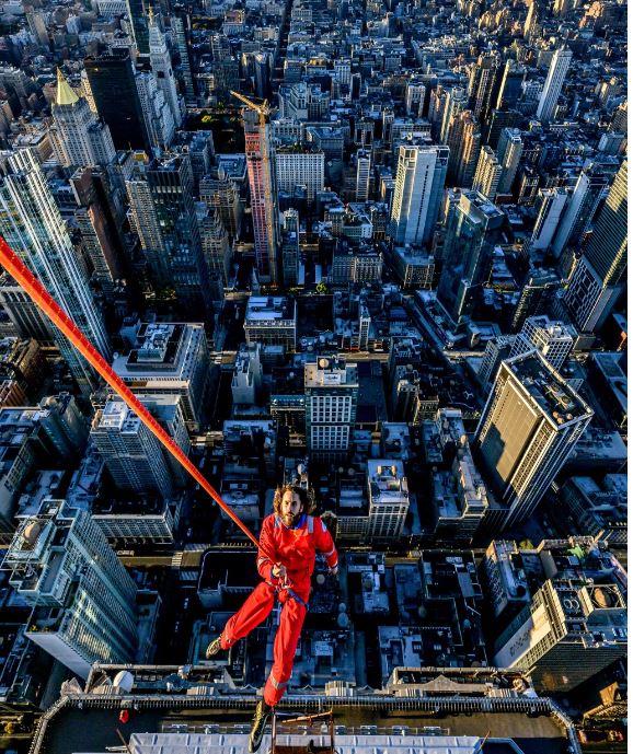 Jared Leto escala el Empire State Building para Promocionar su gira mundial
