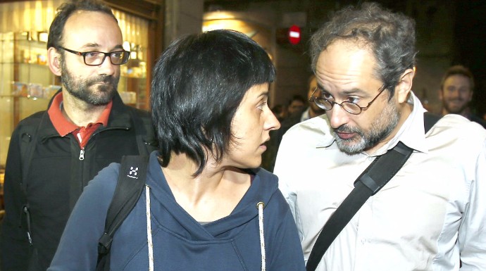 Benet Salellas, Anna Gabriel y Antonio Baños tras su última reunión con Artur Mas. 