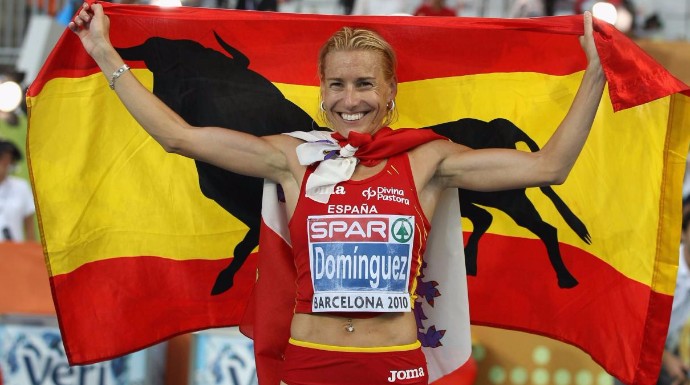La atleta Marta Domínguez tras conseguir la medalla de plata en los 3.000 metros obstáculos en 2010.