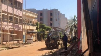 Francia en vilo de nuevo: varios rehenes franceses en el hotel secuestrado en Bamako