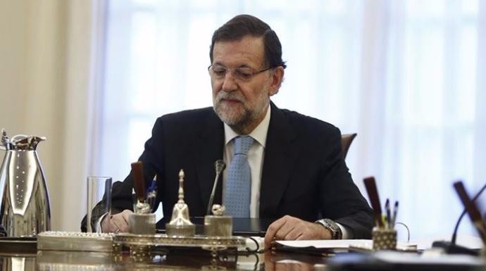 Rajoy tiene motivos para estudiar las encuestas de "El País"