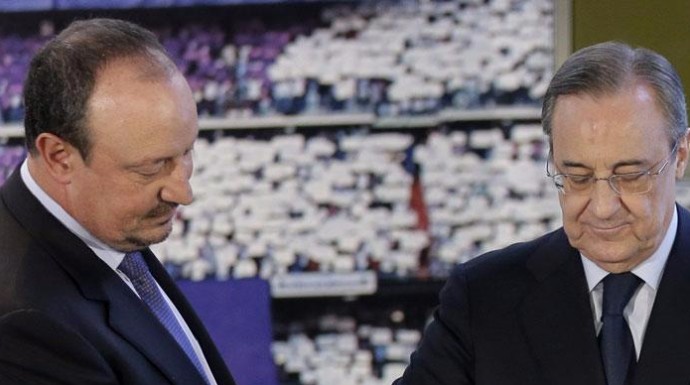 El exentrenador del Real Madrid, Rafa Benítez, junto al presidente Florentino Pérez.
