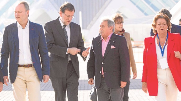  Alberto Fabra, Alfonso Rus y Rita Barberá acompañan a Mariano Rajoy. 