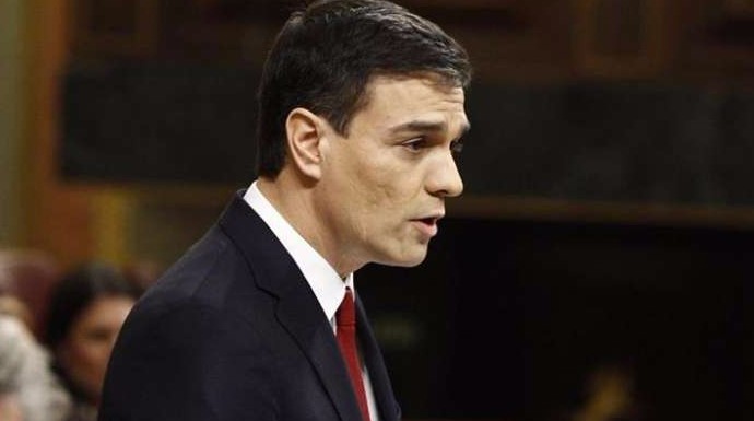Sánchez ha comenzado enfadando a Iglesias y Rajoy.