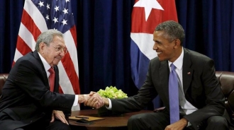 Obama se divierte con un humorista cubano mientras la oposición es reprimida