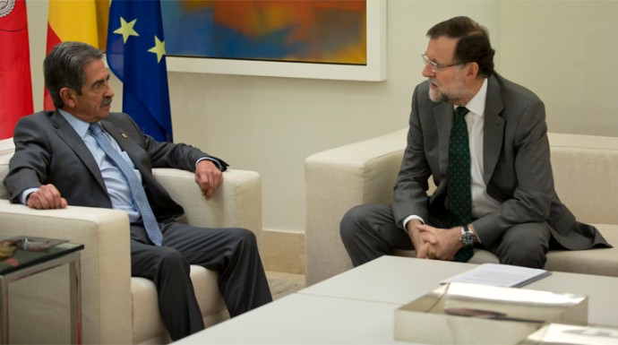 Rajoy y Revilla en su reunión del pasado 2 de noviembre en La Moncloa.