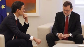 Intentan convencer a Rajoy de que llame a Pedro Sánchez para hacerle una encerrona