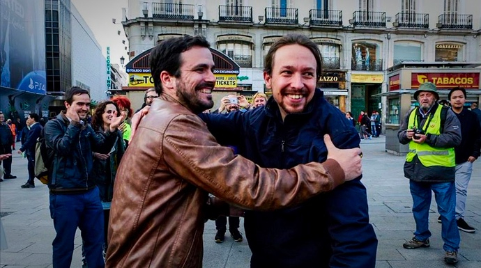 El abrazo de la Puerta del Sol. ¿Habrá "mordida" al voto del PSOE?