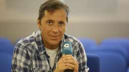 La repentina baja por motivos personales de Paco González descoloca a Telecinco