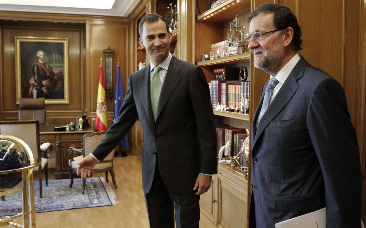 El Rey Felipe VI en una audiencia con Rajoy