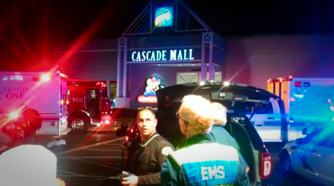 Cinco muertos y un herido muy grave en un tiroteo en un centro comercial de Estados Unidos