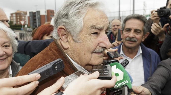 El expresidente de Uruguay, José Mujica, invitado en Cantabria por Revilla